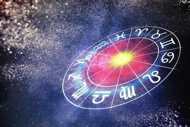 Деяким знакам Зодіаку астрологи радять скласти детальний план дій на майбутній період, щоб уникнути усіляких непорозумінь