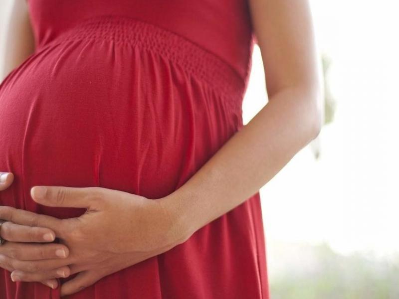Какие анализы нужно сдать женщине при беременности?