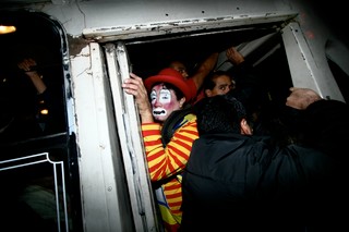 В связи с выпуском его нового альбома Vida, мы поговорили с Чучо о странных встречах, которые происходили в течение 20 лет его деятельности