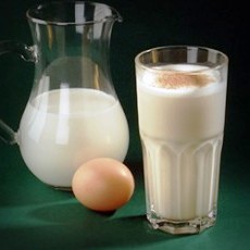 Зазвичай добавки на основі яєчного протеїну виготовляються в такий спосіб: яєчний білок ізолюється, висушується і перетворюється в порошок