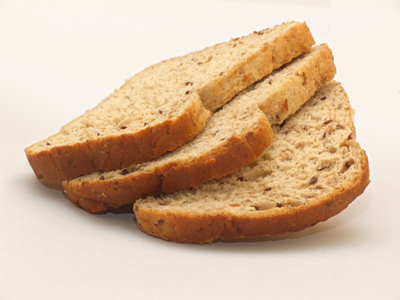 Перш ніж говорити про користь і шкоду хліба, потрібно розібратися з його складом, який і впливає в першу чергу на його властивості