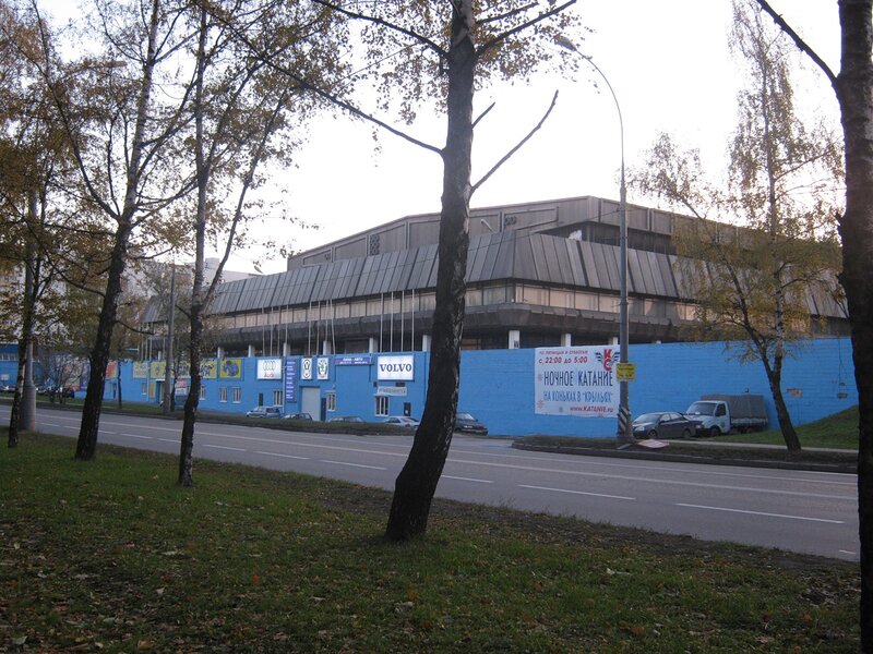 Тут буде багато лірики, так як з цією спорудою у мене відносини особливі