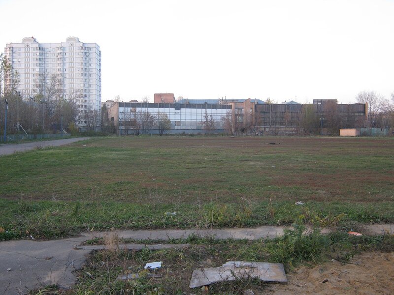 А це - той самий футбольне поле, на якому я колись займався