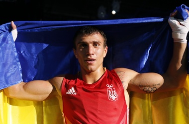 25 жовтня 2013, 17:28 Переглядів:   Василь Ломаченко виграв дві золоті медалі на Олімпіадах