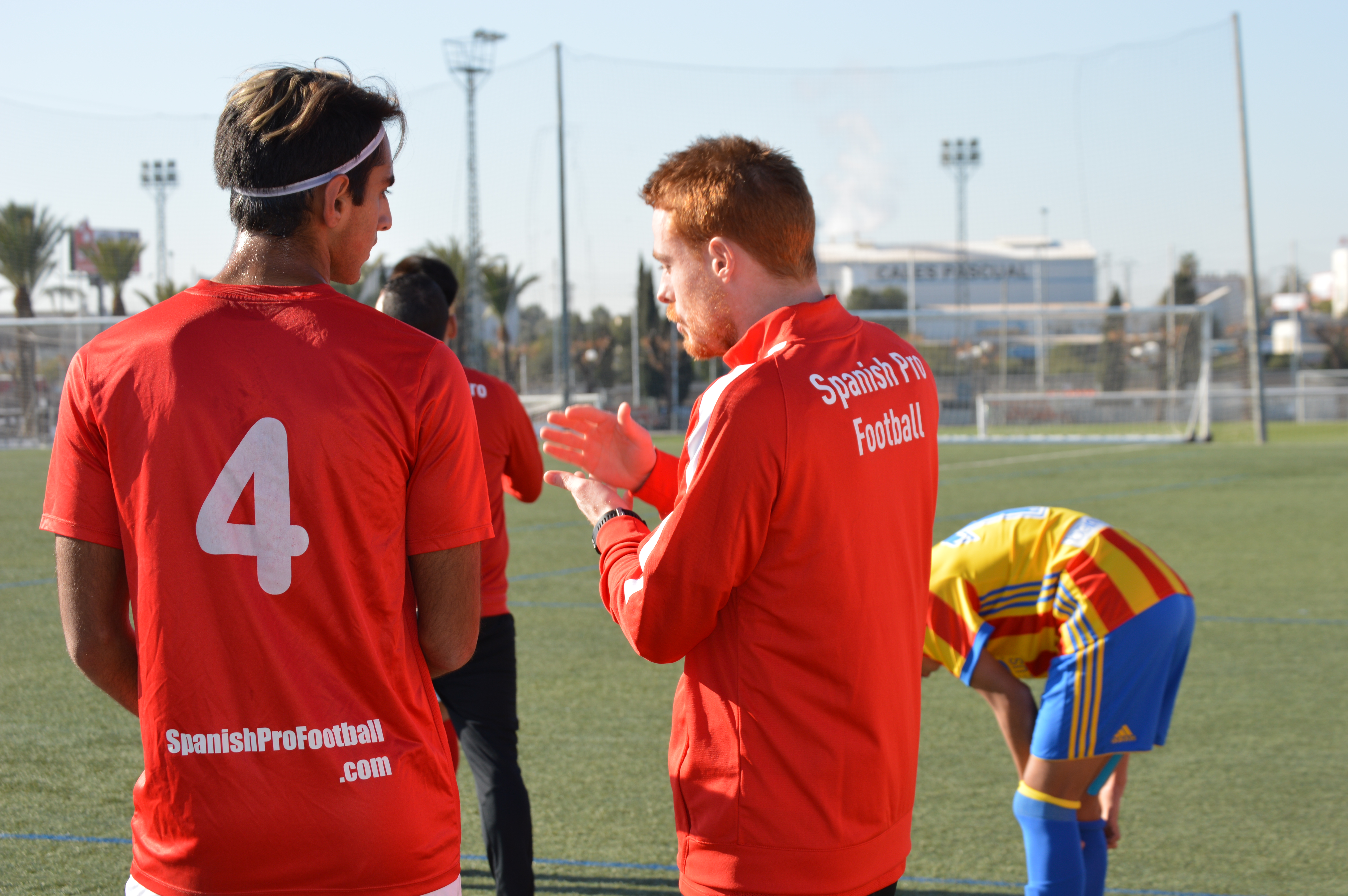 SPF Academy - це інтернаціональна академія футболу в Валенсії, яка реалізує високоефективні програми для розвитку потенціалу молодих футболістів в контексті високого професіоналізму і в прямому контакті зі світом футболу та іспанської Лігою