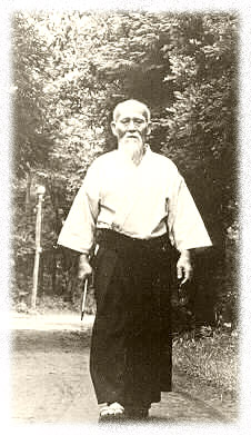 Моріхей Уесіба народився 14 грудня 1883 року в родині самураїв в містечку Танабе (префектура Вакаяма)